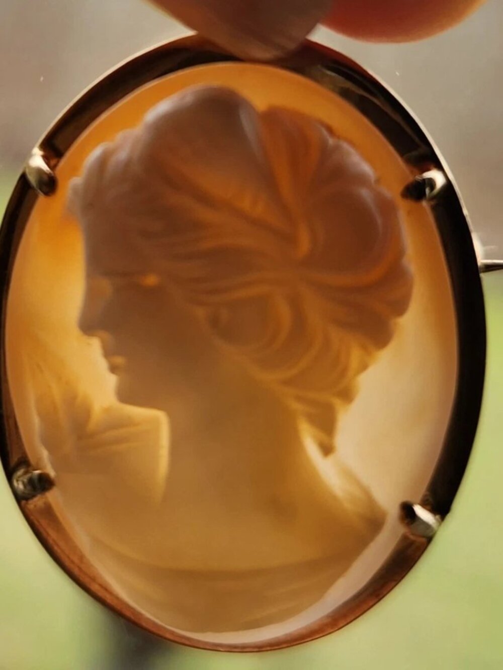 Vintage 750 18K Gold Cameo Brooch Pendant Vicenza Italy Carved Shell Left-Facing - Picture 2 of 16